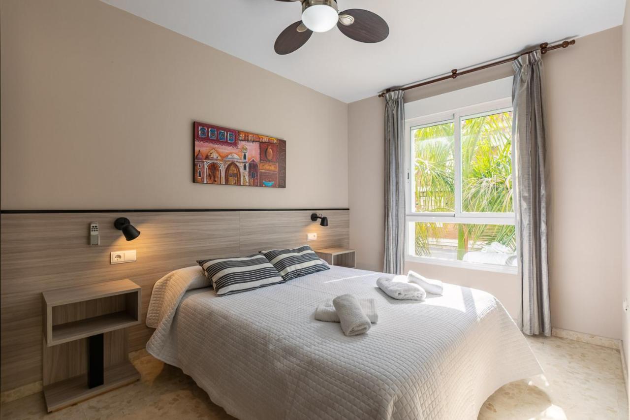 Apartamentos Guerrero Torre Del Mar Eksteriør bilde