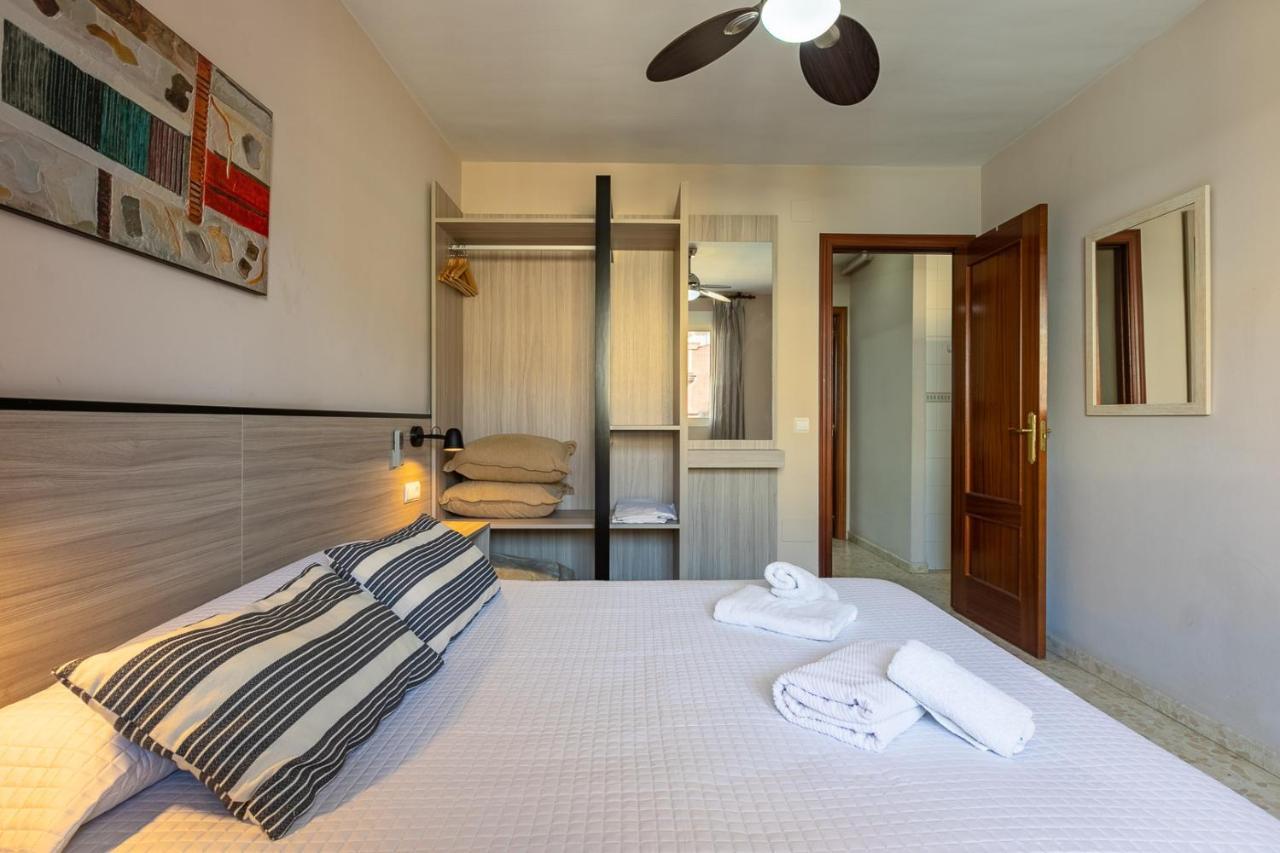 Apartamentos Guerrero Torre Del Mar Eksteriør bilde