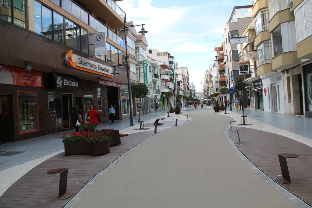 Apartamentos Guerrero Torre Del Mar Eksteriør bilde