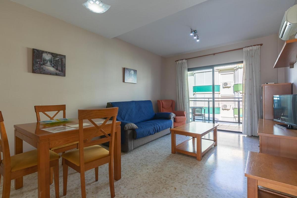 Apartamentos Guerrero Torre Del Mar Eksteriør bilde