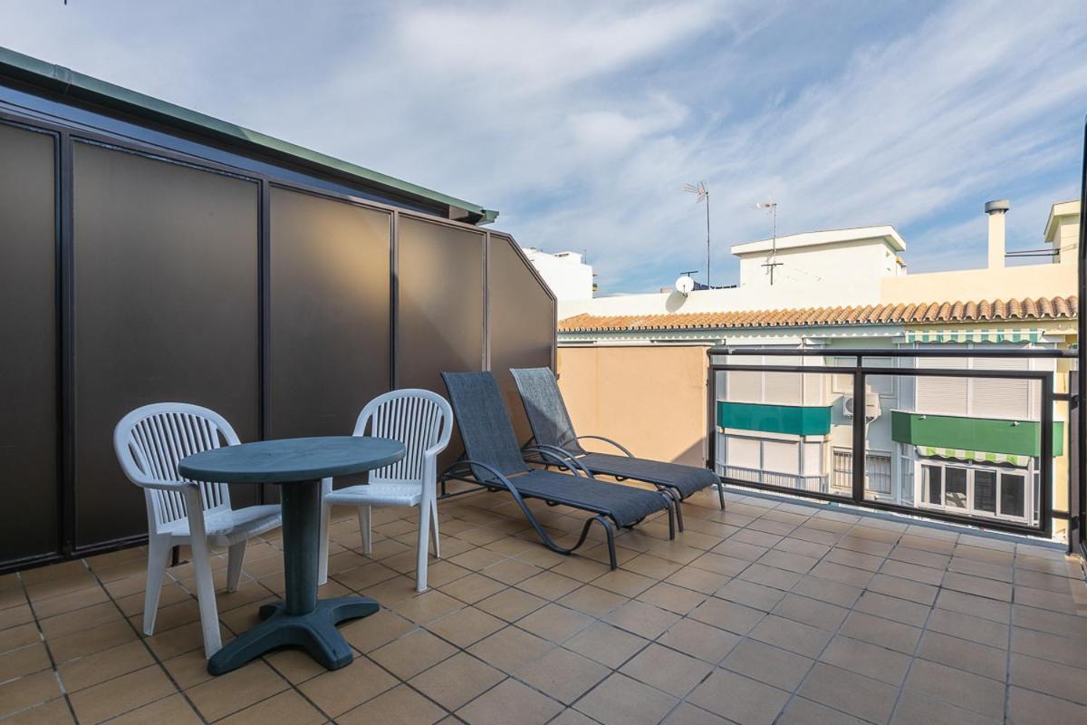 Apartamentos Guerrero Torre Del Mar Eksteriør bilde