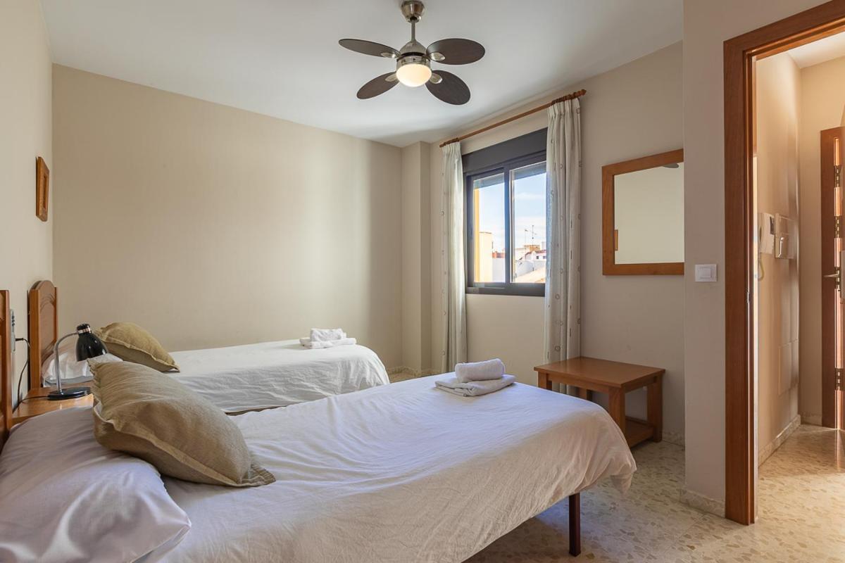 Apartamentos Guerrero Torre Del Mar Eksteriør bilde