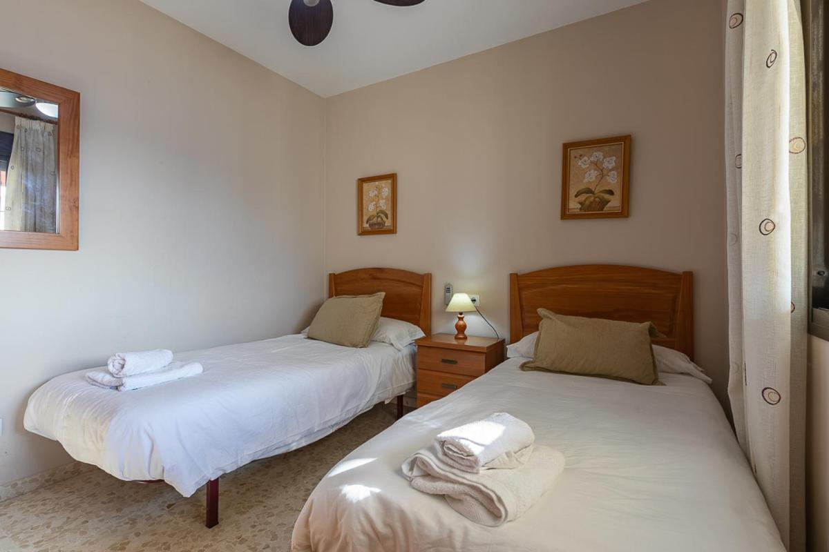 Apartamentos Guerrero Torre Del Mar Eksteriør bilde