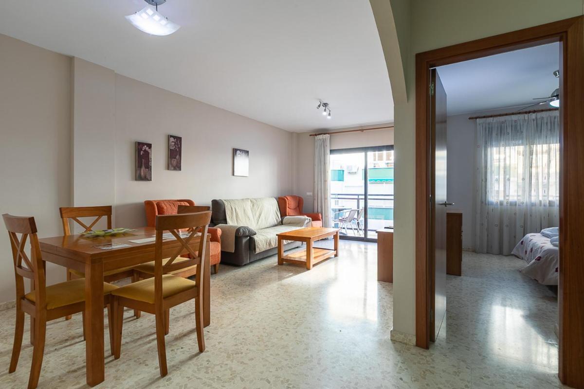 Apartamentos Guerrero Torre Del Mar Eksteriør bilde