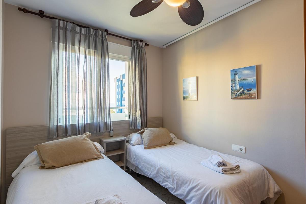 Apartamentos Guerrero Torre Del Mar Eksteriør bilde