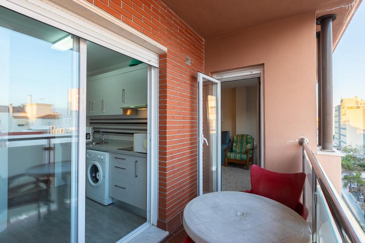 Apartamentos Guerrero Torre Del Mar Eksteriør bilde