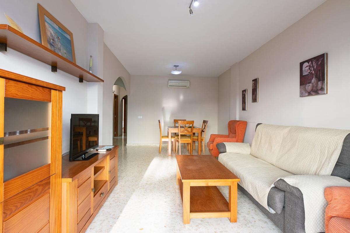 Apartamentos Guerrero Torre Del Mar Eksteriør bilde