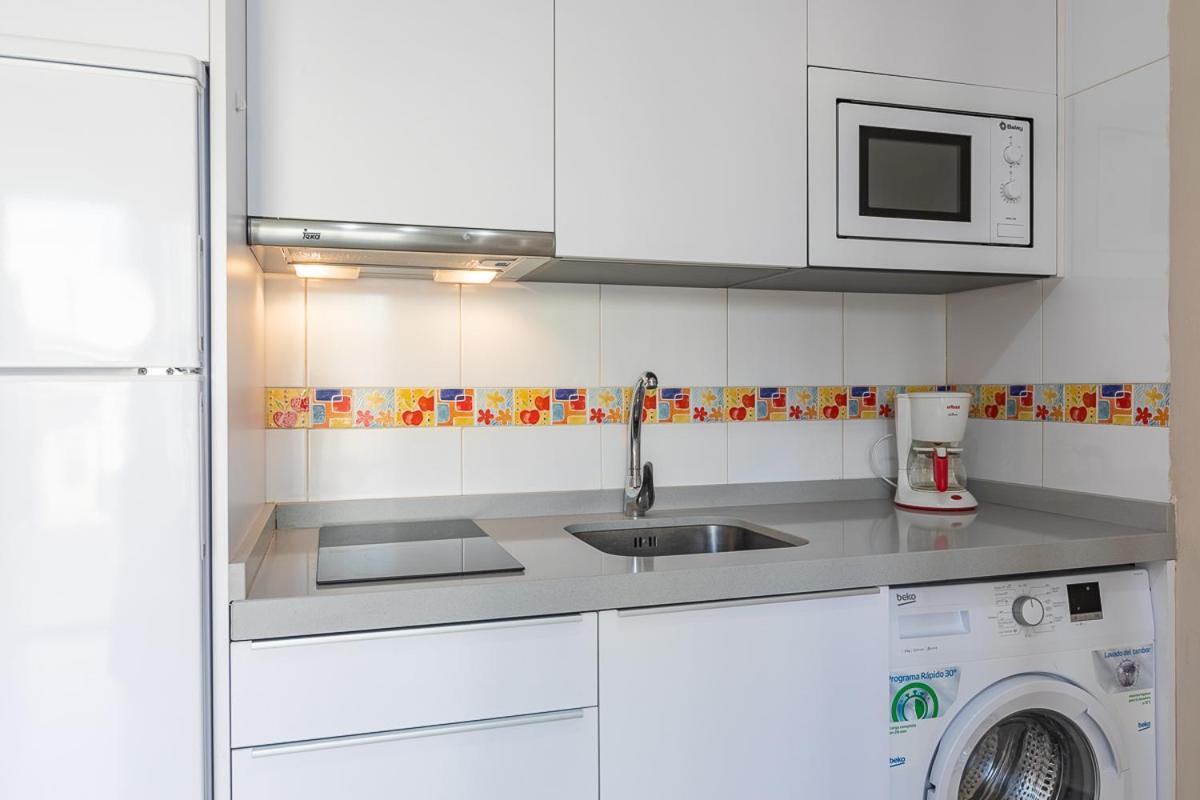 Apartamentos Guerrero Torre Del Mar Eksteriør bilde